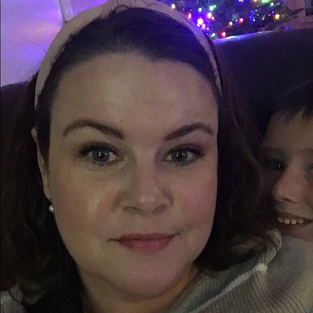 Meet your Posher, Malinda